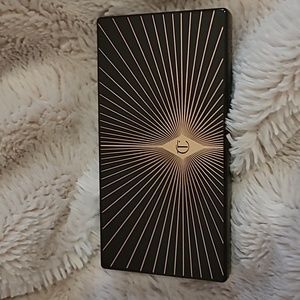 Charlotte Tilbury eyeshadow pallet